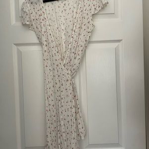 Adorable summer wrap dress